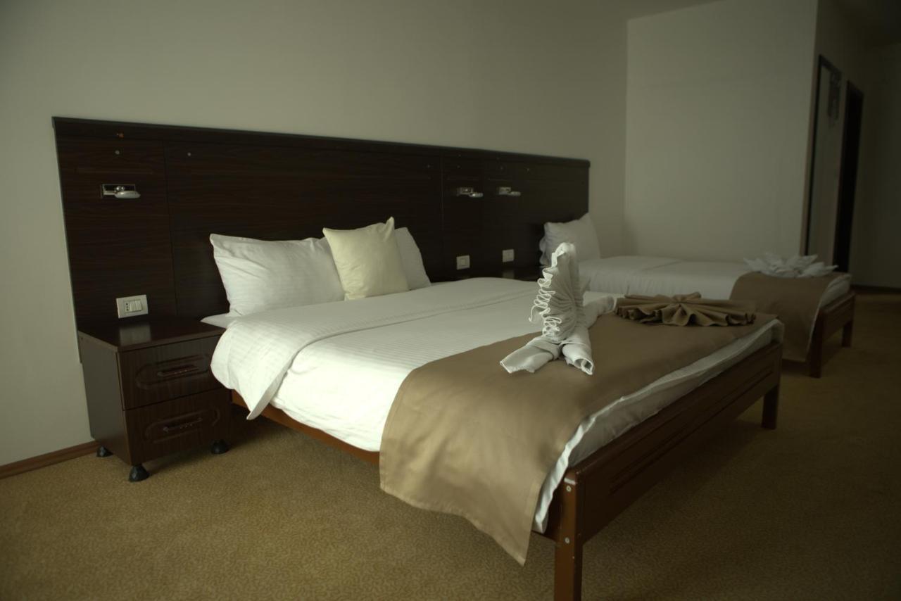 Arabella Hotel Kičevo Zewnętrze zdjęcie