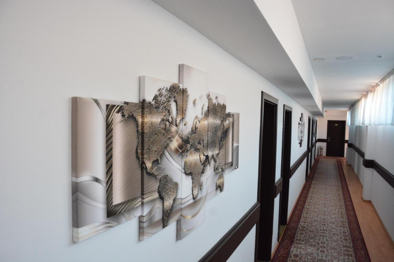 Arabella Hotel Kičevo Zewnętrze zdjęcie
