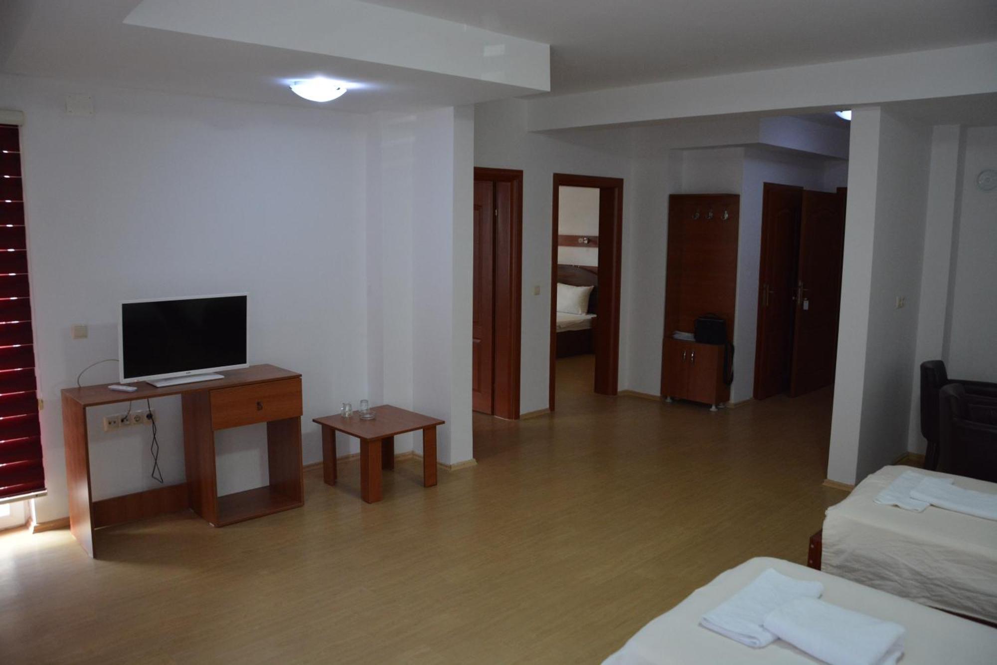 Arabella Hotel Kičevo Zewnętrze zdjęcie