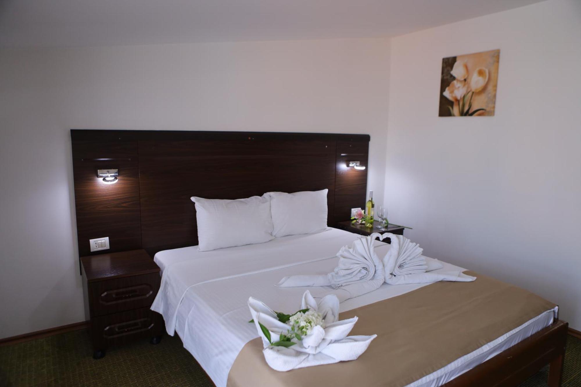 Arabella Hotel Kičevo Zewnętrze zdjęcie