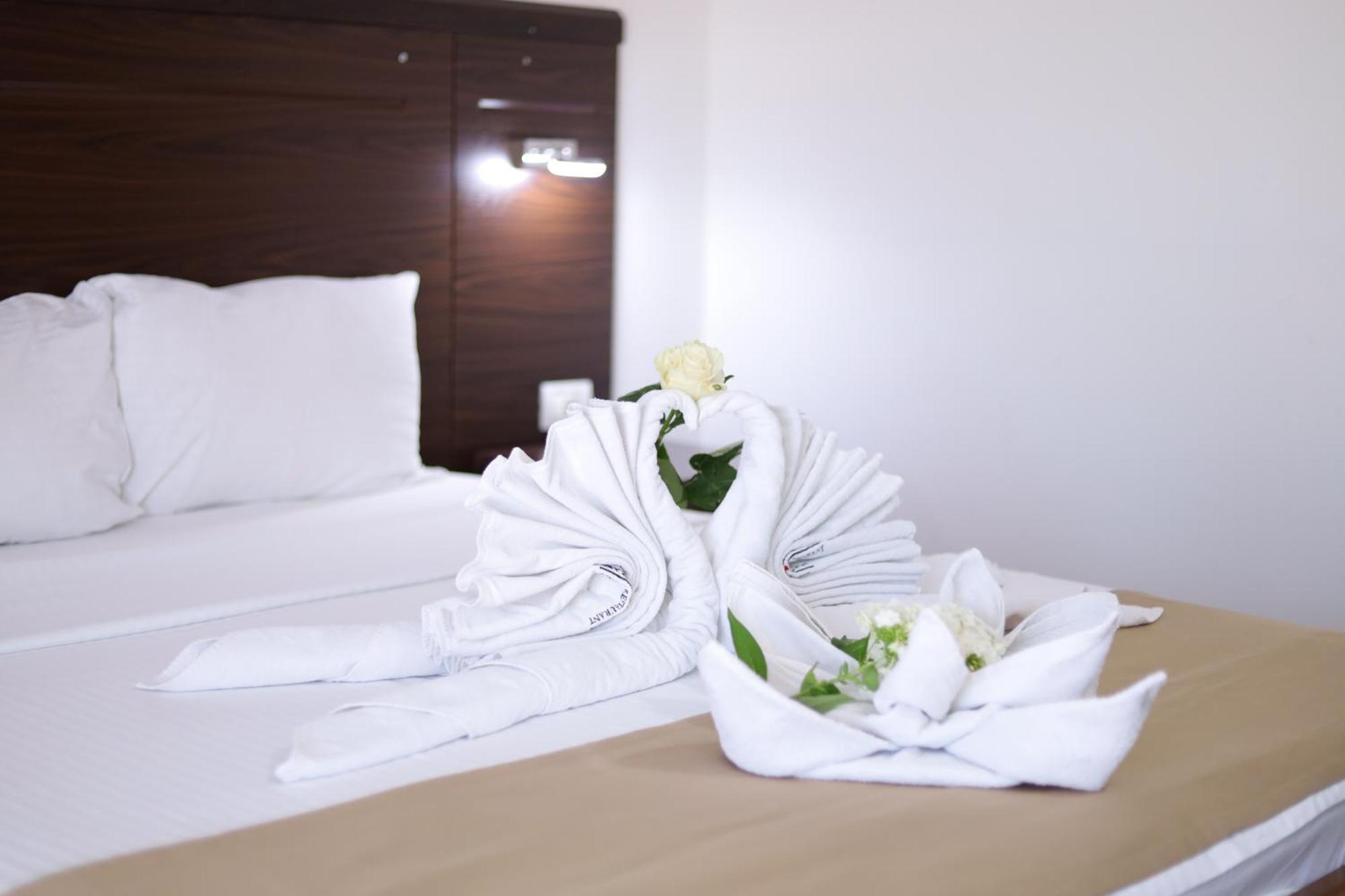 Arabella Hotel Kičevo Zewnętrze zdjęcie