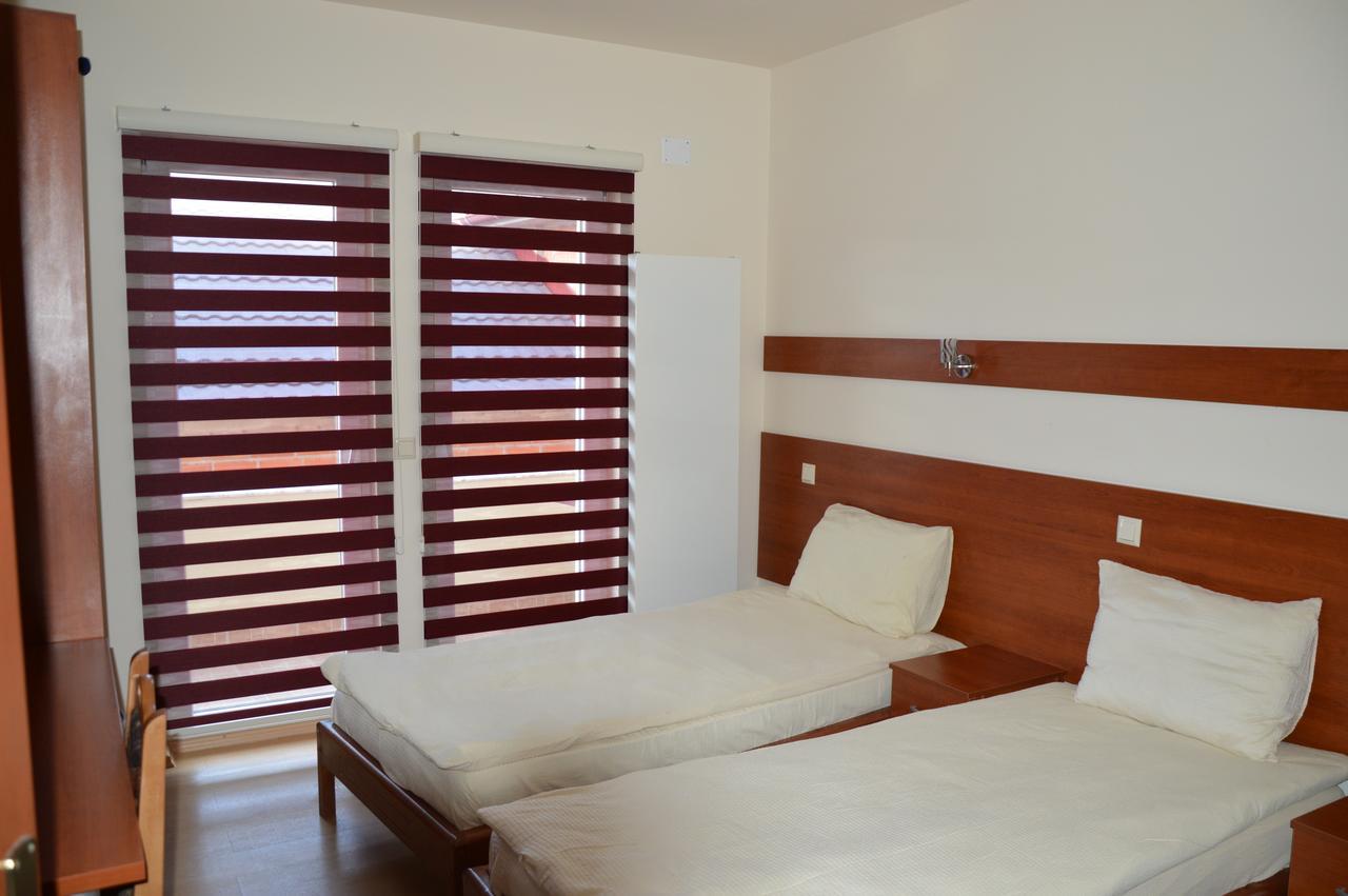Arabella Hotel Kičevo Zewnętrze zdjęcie